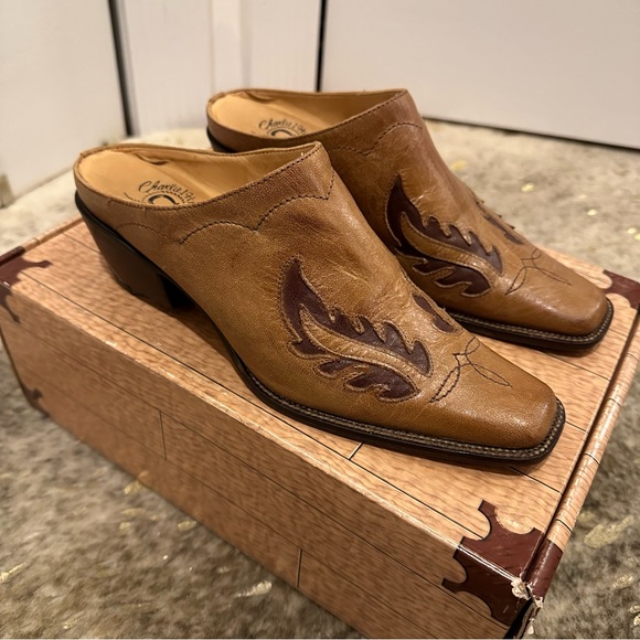 ✨🐄 COWGIRL MULES 🐄✨ - Picture 2 of 4